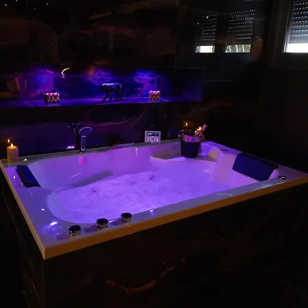 别墅 Baobab Atypique Avec Jacuzzi Prive *
