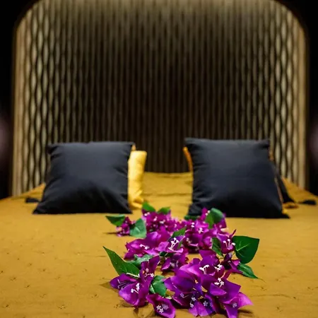别墅 Baobab Atypique Avec Jacuzzi Prive